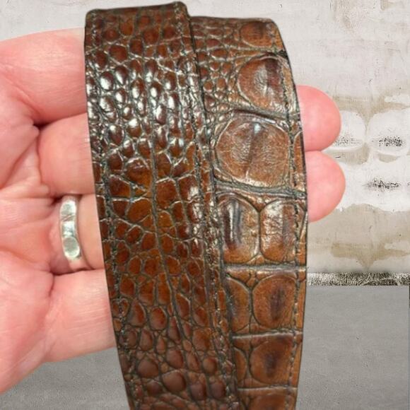 Brahmin Crocc Embossed Leather Shoulder Bag - Picture 10 of 12